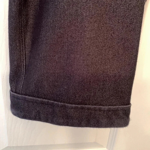 Dark Denim Stretch Capris 1X - Picture 5 of 10